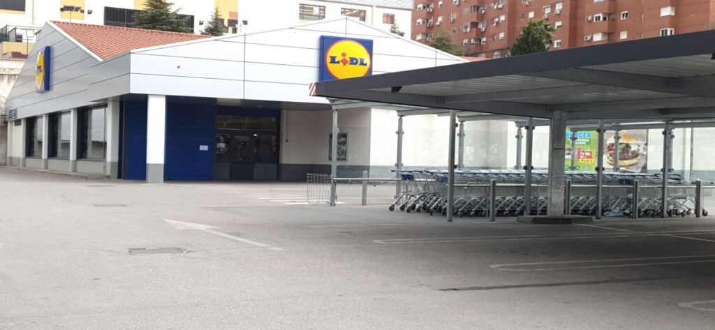 Empleo-Entrada-Supermercado-LIDL